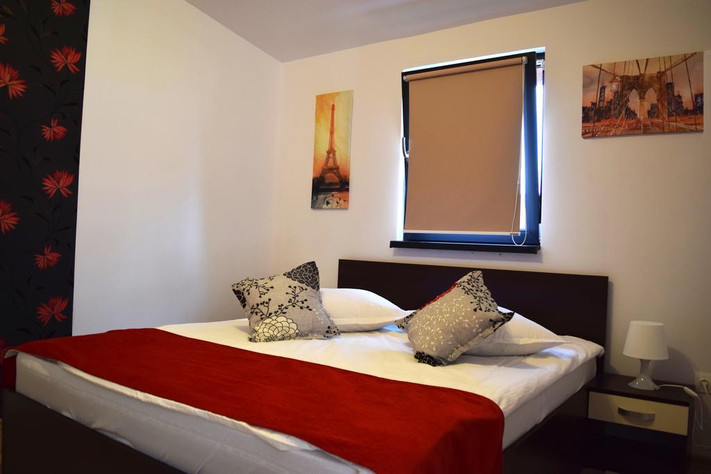 Sanderson Apartments Miercurea Ciuc Bagian luar foto
